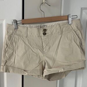 Old Navy Women's Tan Shorts